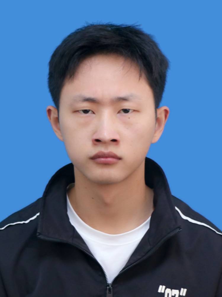 25级硕士 张宇龙