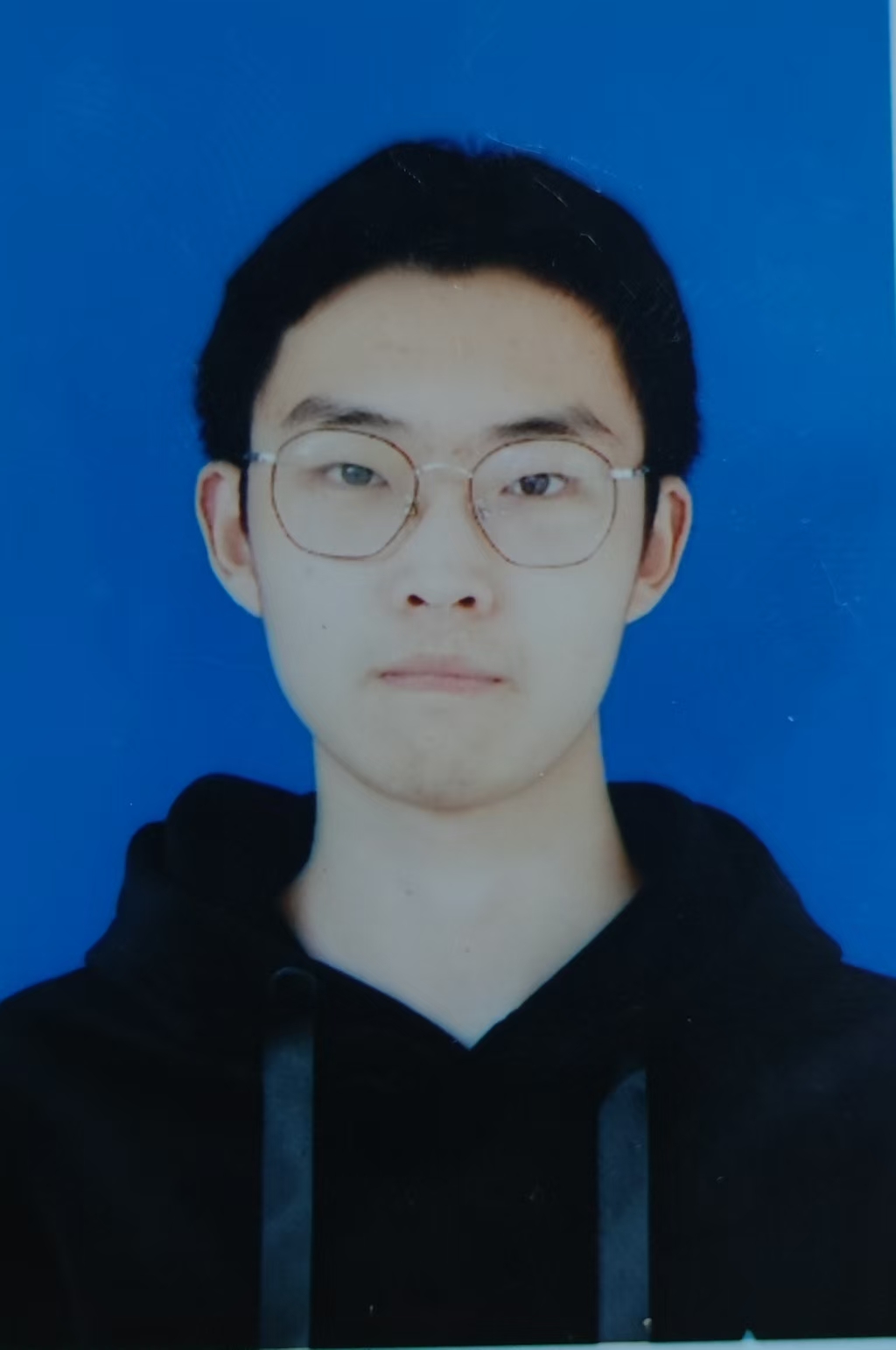 25级硕士 周烨